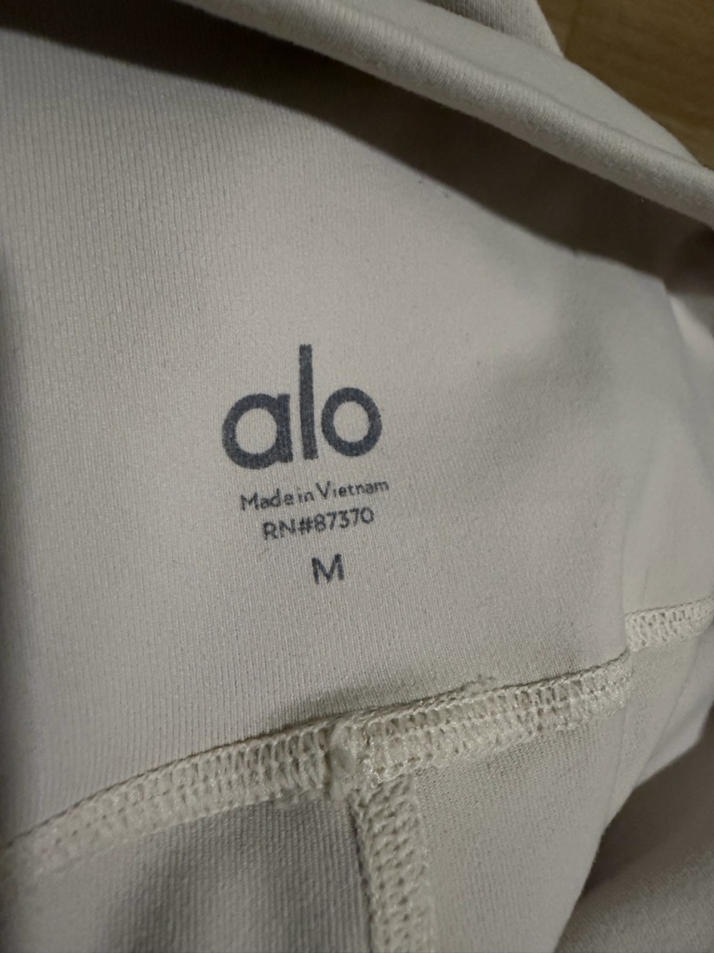 ALO leggings bundle- size medium - Picture 4 of 5